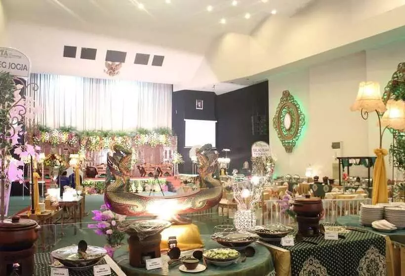 Hotel Lux Tychi