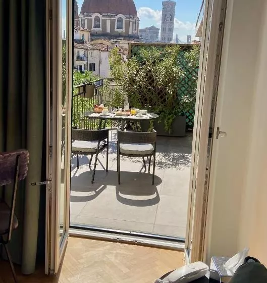 هتل Relais Luce Florence