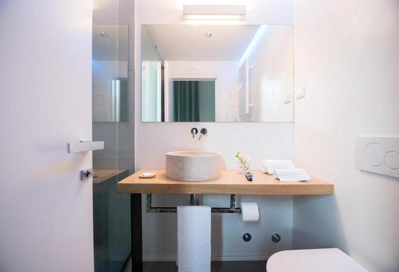 هتل Relais Luce Florence