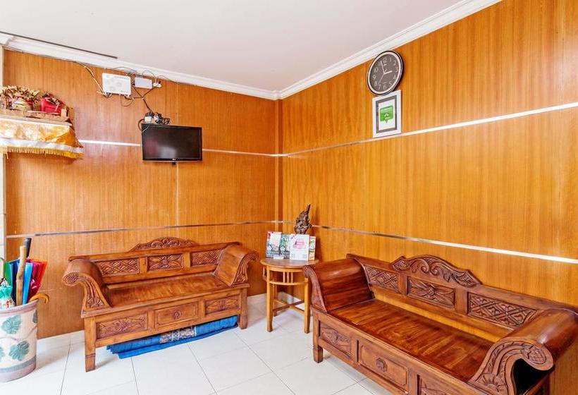 בית מלון כפרי Zen Rooms Sunshine Dewi Sartika