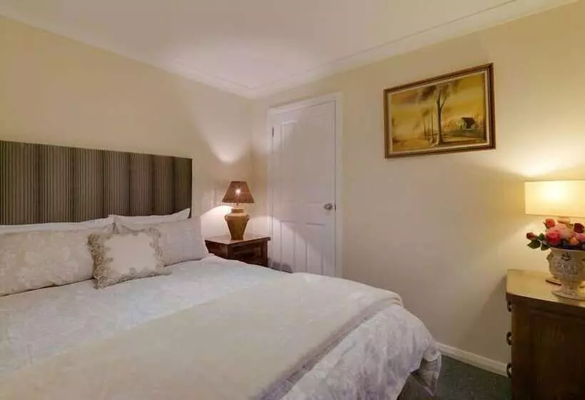 Mountainside B&b