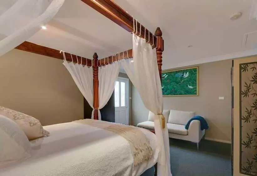 Mountainside B&b