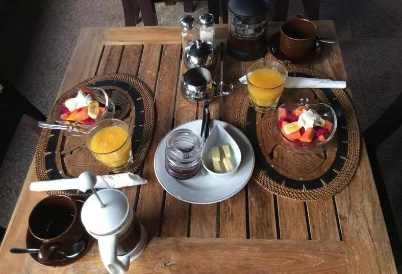 ペンション Terrasse Du Lac Munduk