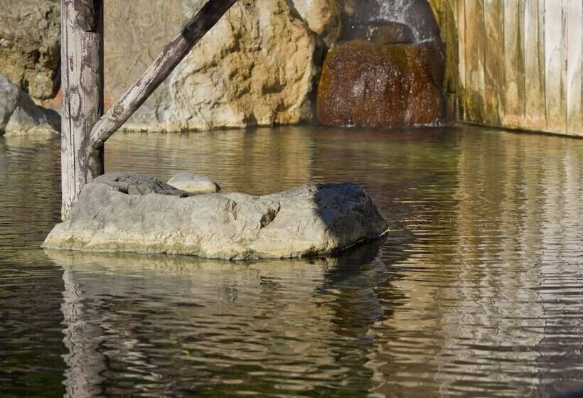 ريوكان Niseko Annupuri Onsen Yugokorotei