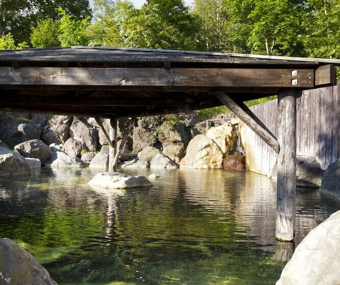 ريوكان Niseko Annupuri Onsen Yugokorotei