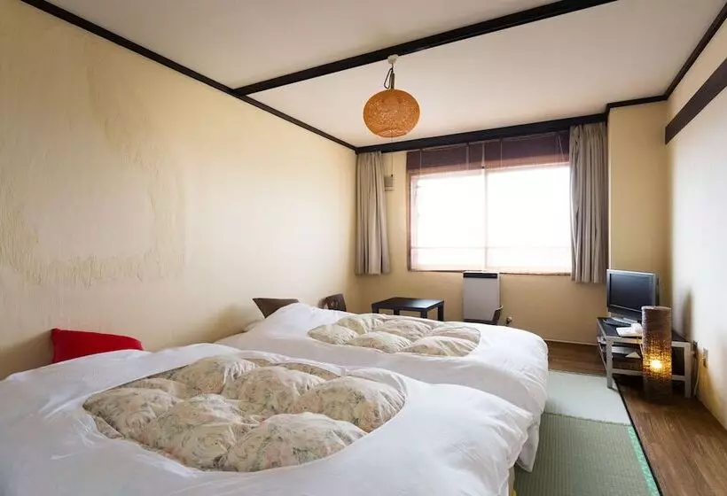 Ryokan Niseko Annupuri Onsen Yugokorotei