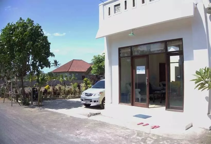 Bali Fab Dive Center   Hostel