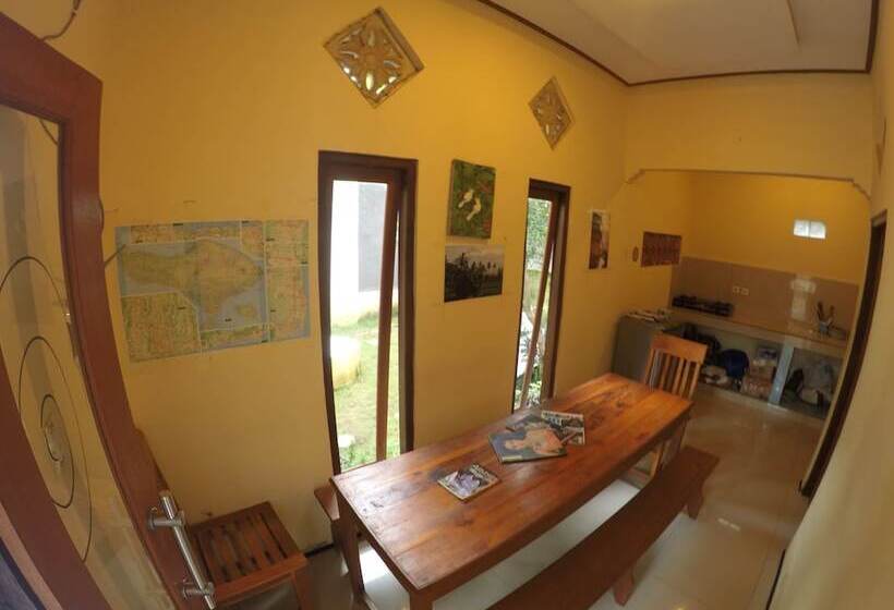 Bali Fab Dive Center   Hostel