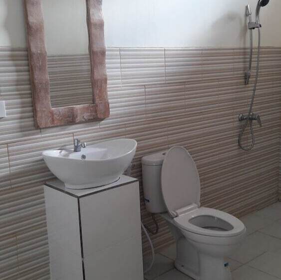 Bali Fab Dive Center   Hostel