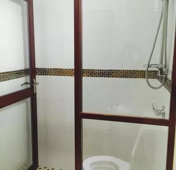هتل Apia Central