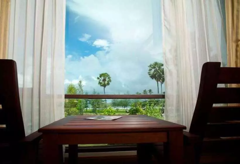 ホテル Blues River Resort
