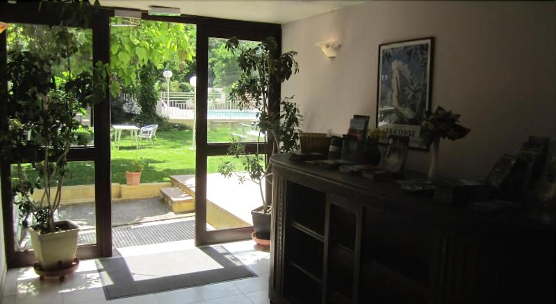 Appart Hotel Corte Hr