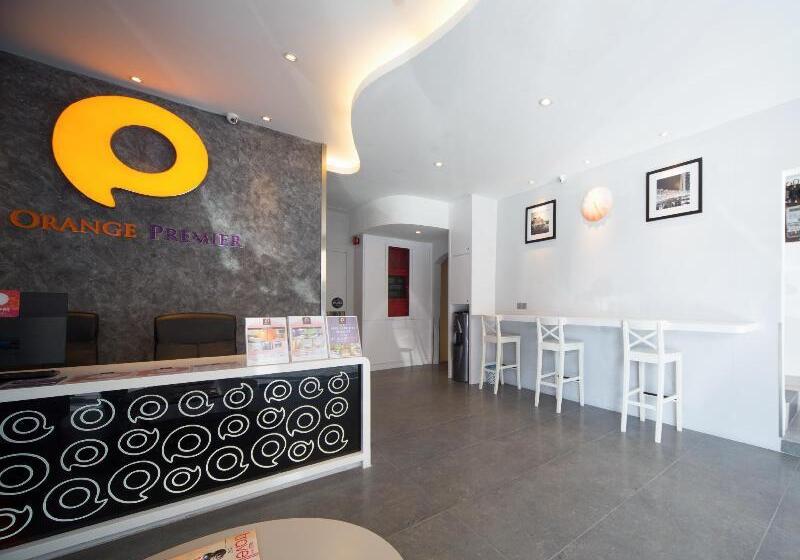 Hotel Orange Premier  Taman Segar