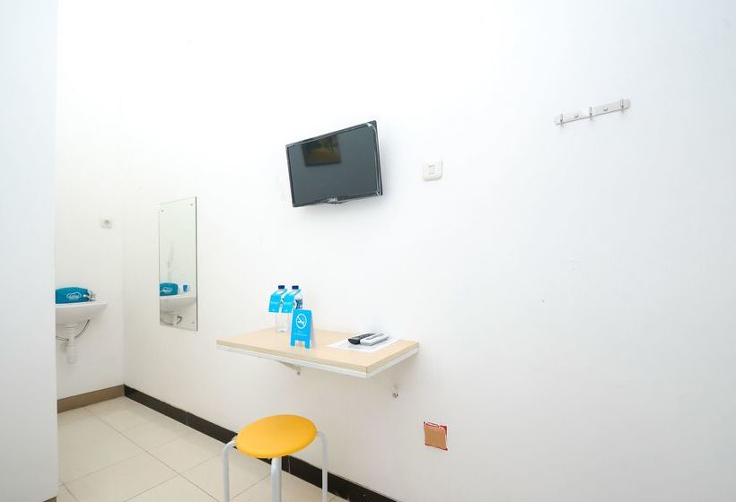 Pensão Airy Eco Miroto Seteran Serut Semarang