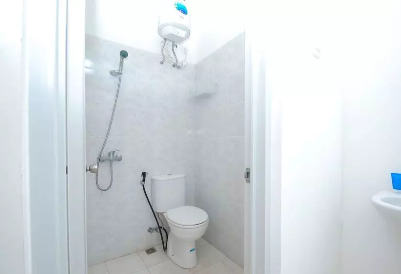 Pensió Airy Eco Miroto Seteran Serut Semarang