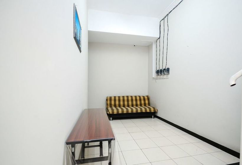 Pensão Airy Eco Miroto Seteran Serut Semarang