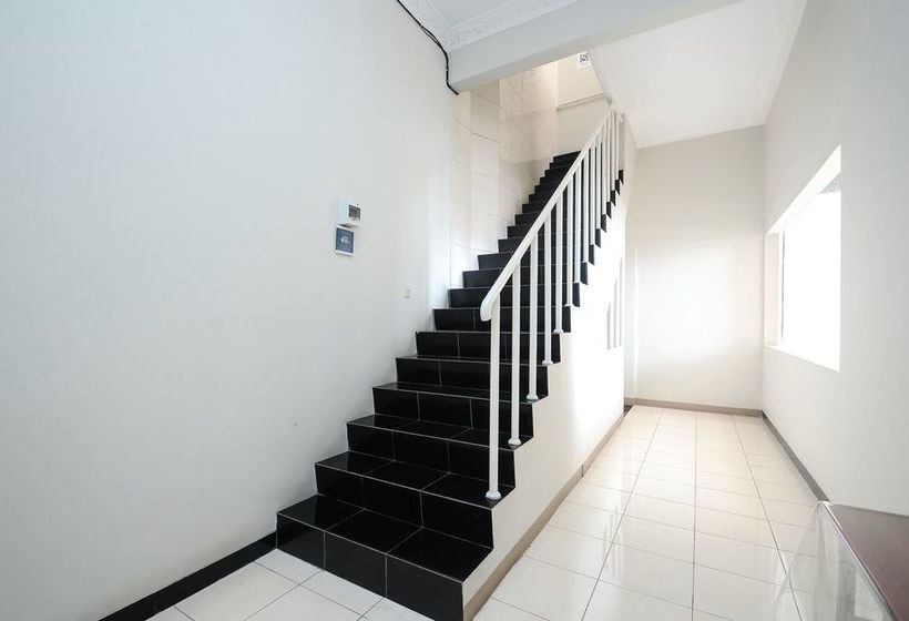 Pensão Airy Eco Miroto Seteran Serut Semarang