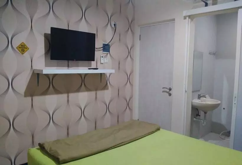 ペンション Budget Guest House Tunas Mandiri Jaya