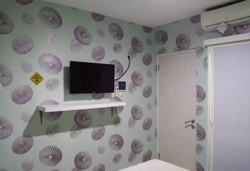 ペンション Budget Guest House Tunas Mandiri Jaya