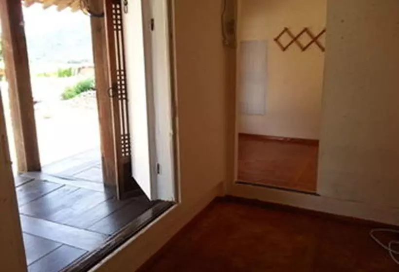 ペンション Moji Guest House