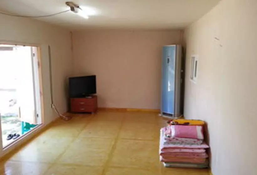 ペンション Moji Guest House