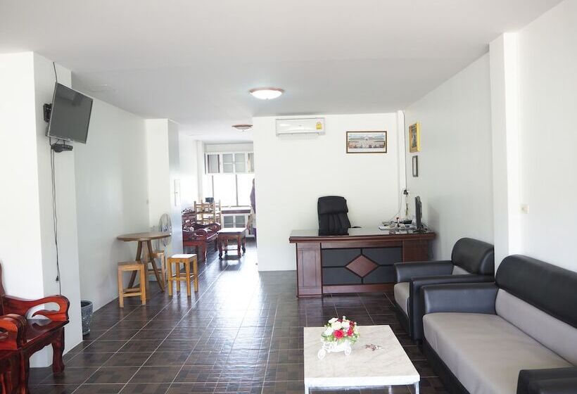 פנסיון Our Home At Lanta