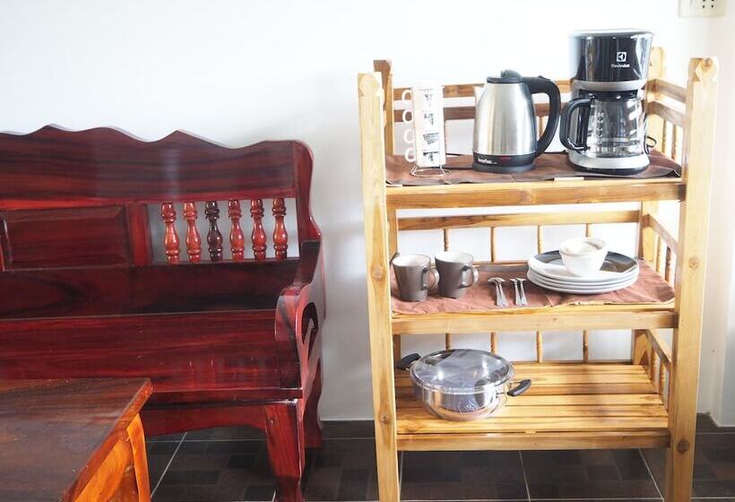 פנסיון Our Home At Lanta