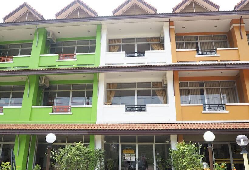 פנסיון Our Home At Lanta