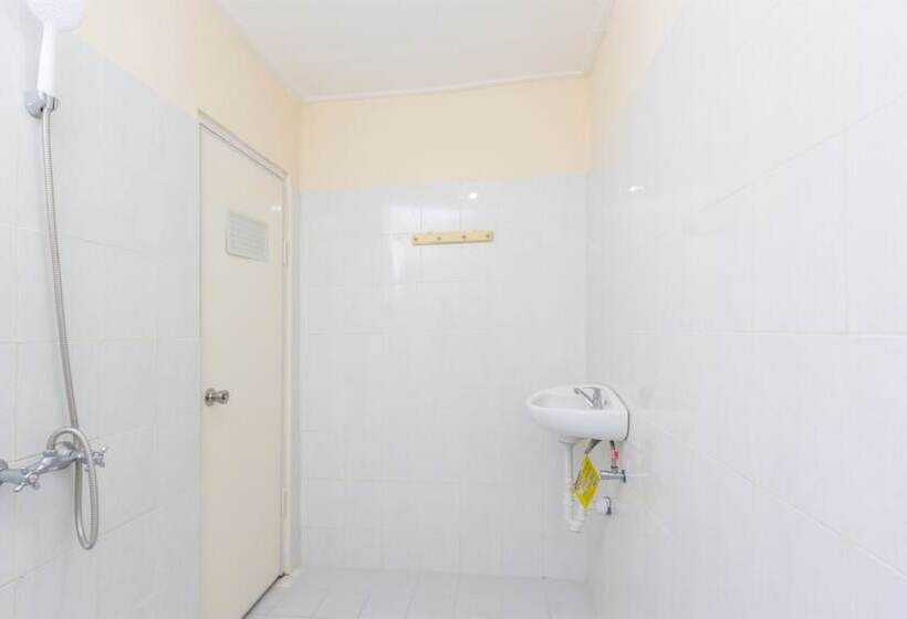 膳宿费 Reddoorz @ Kampial Ungasan