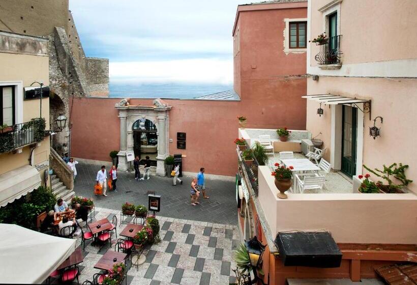 مبيت وإفطار Porta Di Mezzo Luxury Suites And Rooms