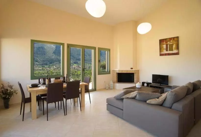 Utopia Luxury Villa