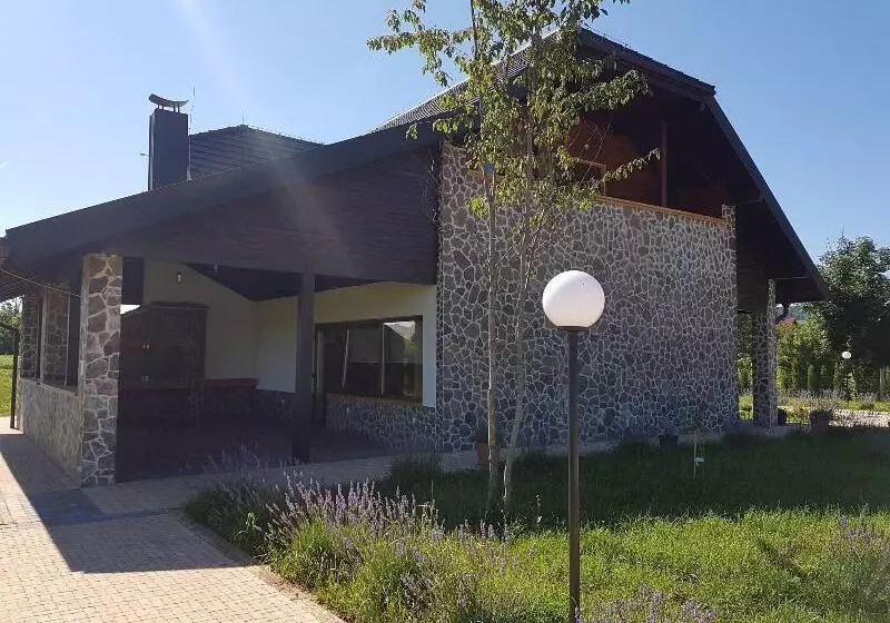 Villa Stone