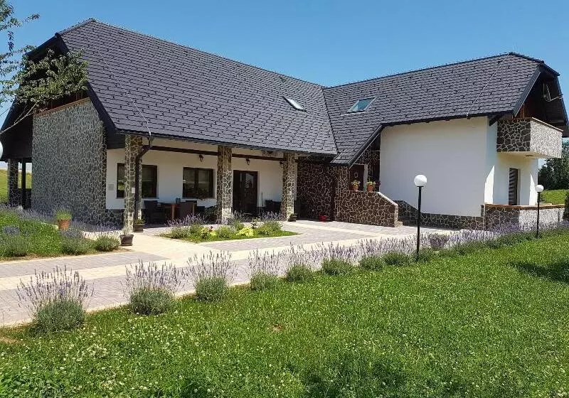 Villa Stone