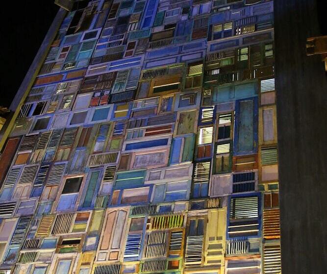 הוסטל H Ostel Bali