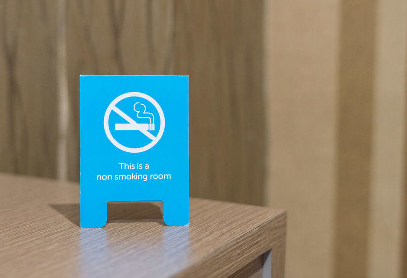 Szálloda Airy Tatura Emmy Saelan 33 Palu