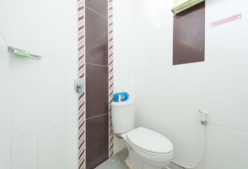 Szálloda Airy Tatura Emmy Saelan 33 Palu