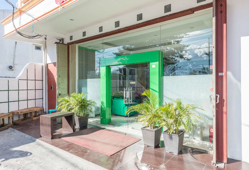 Szálloda Airy Tatura Emmy Saelan 33 Palu