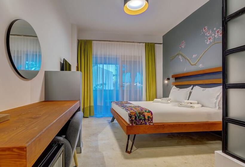 هتل Villa Kore Slow Adults Only