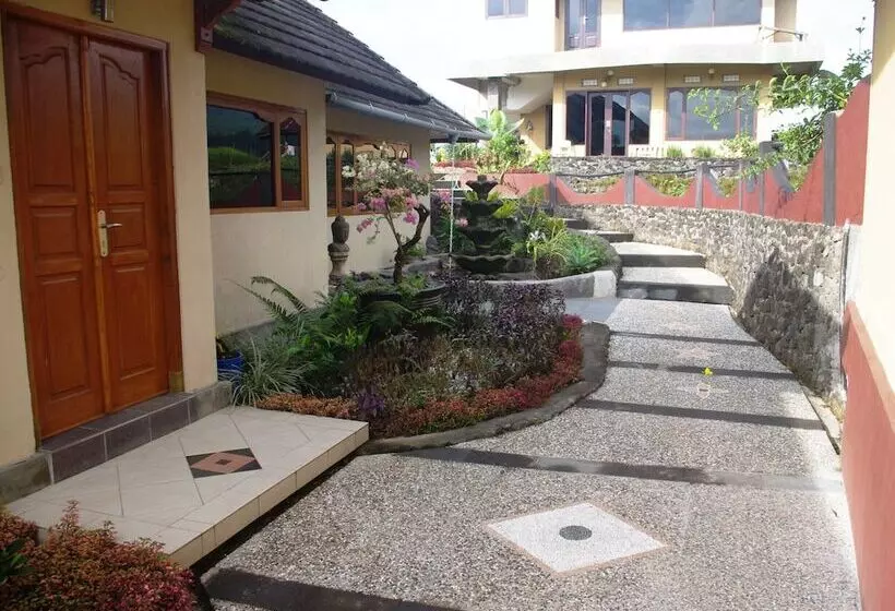 Shangrilah Villas