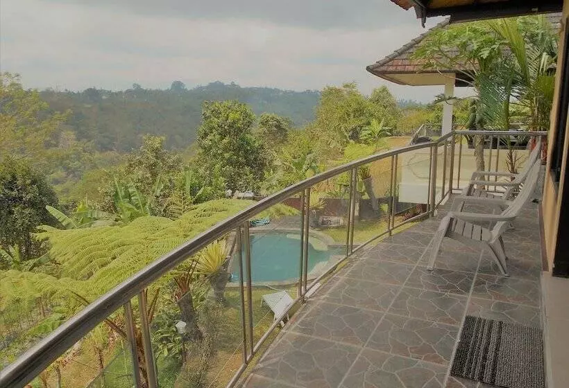 Shangrilah Villas