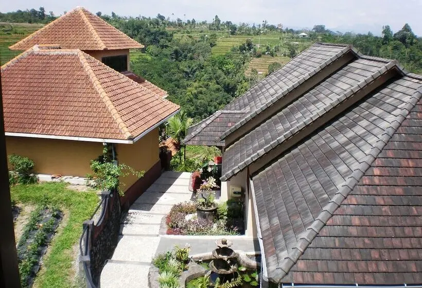Shangrilah Villas