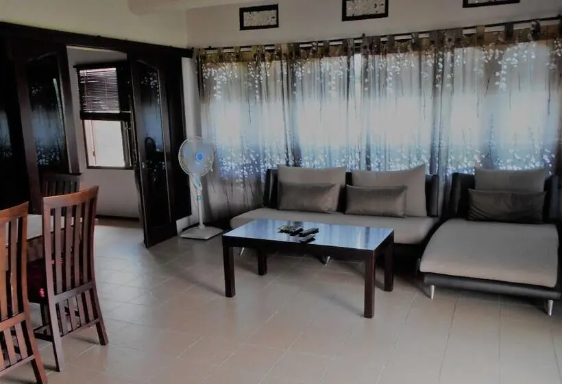 Shangrilah Villas