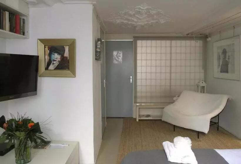 B&b Singel 100
