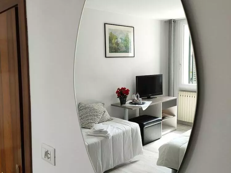 تختخواب و صبحانه Venice Home