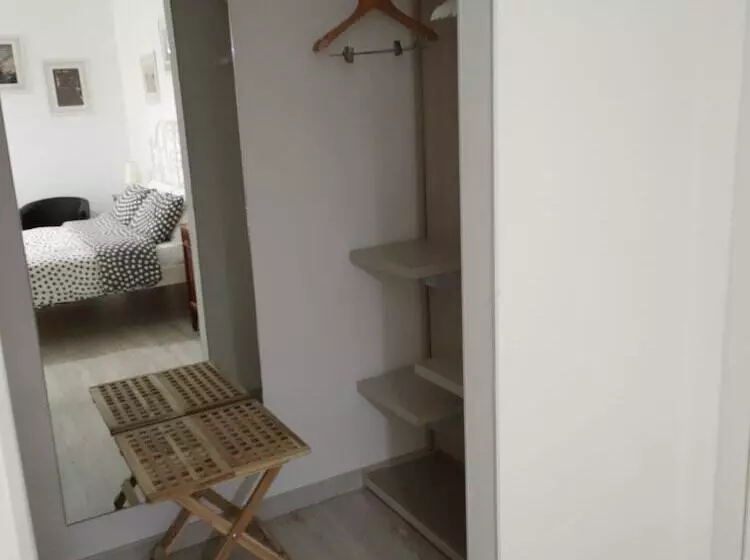 تختخواب و صبحانه Venice Home