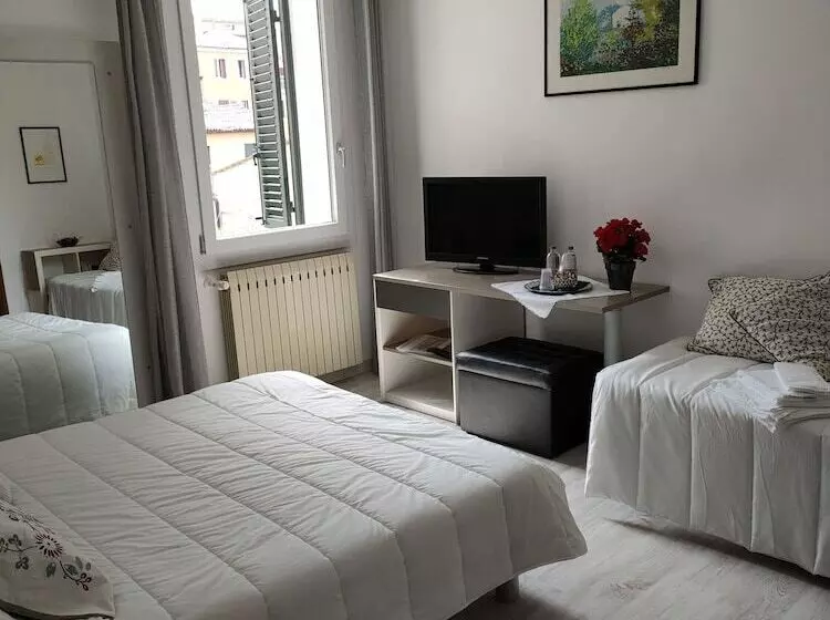تختخواب و صبحانه Venice Home