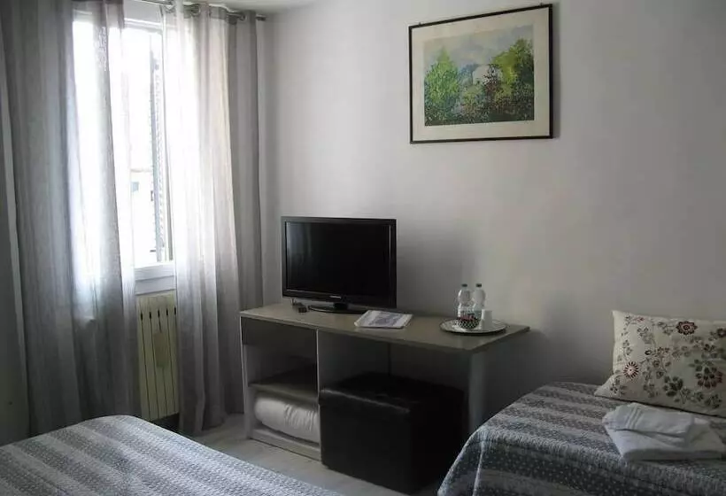 تختخواب و صبحانه Venice Home