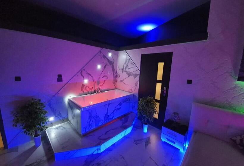 בית מלון כפרי Apartament Z Jacuzzi Kraków Rynek