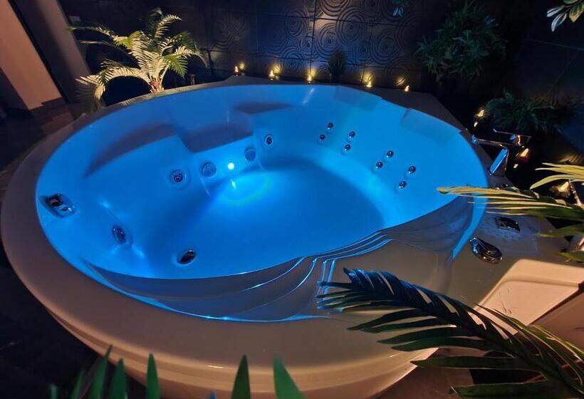 בית מלון כפרי Apartament Z Jacuzzi Kraków Rynek