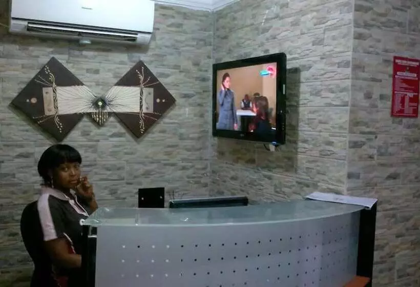 هتل Esado Suites And Conference Oregun